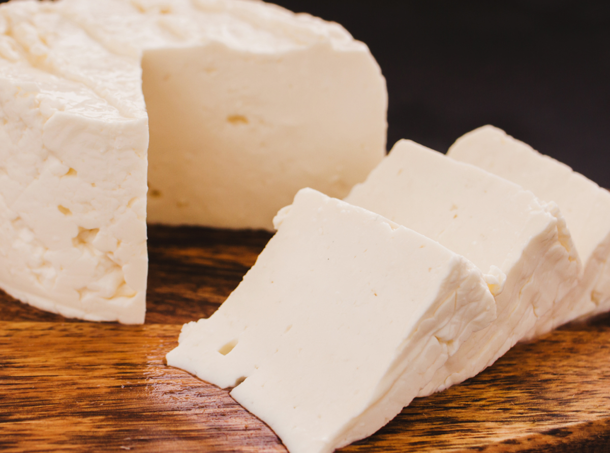 El queso panela que contiene un ingrediente "prohibido" recientemente en México, según PROFECO